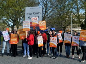 Supporting image for story: More disruption at West Midlands hospitals as junior doctors and consultants prepare for joint strike

