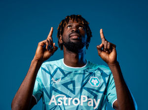 Supporting image for story: Wolves boss delighted as duo return for Brentford clash 