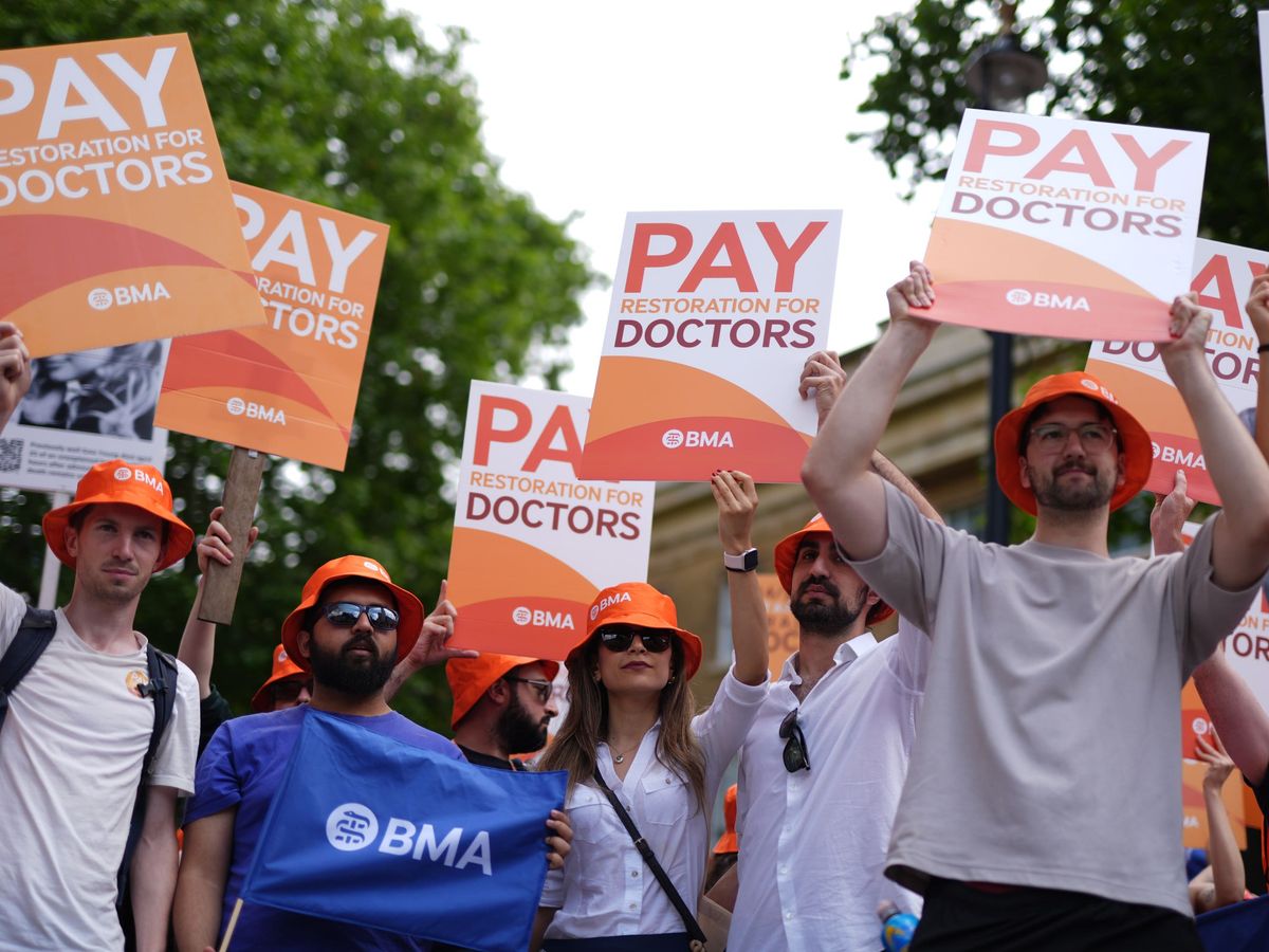Resident doctors warn of ‘immensely disruptive’ potential co-ordinated strikes