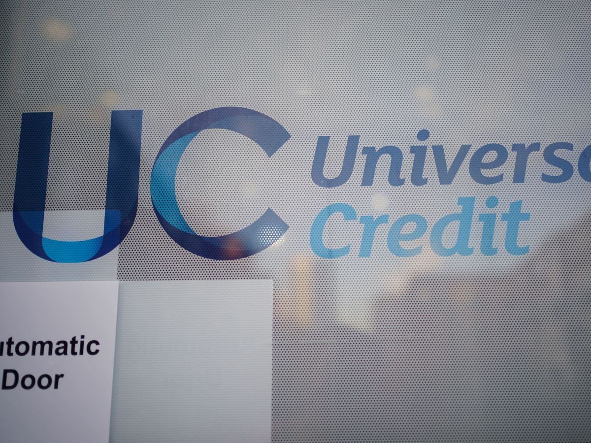 Ministers face backbench calls to widen access to top tier of sickness benefits
