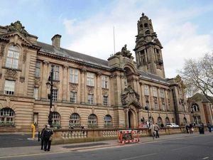 Supporting image for story: Labour set to remain in power in Walsall after deal struck