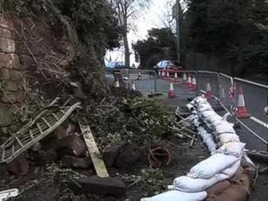 Supporting image for story: Bulletin: Landslide problem for drivers