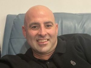 Supporting image for story: Fit and healthy dad finally home after 40 days in hospital with Covid