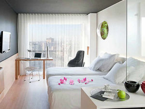 Supporting image for story: Sci-fi splendour in super space hotel