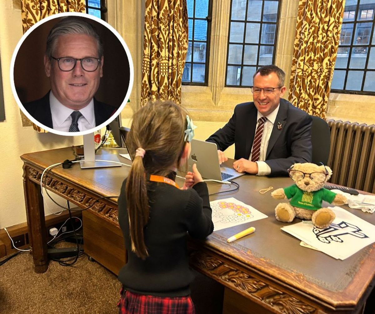 Children invited to design Christmas card that will be sent to the Prime Minister