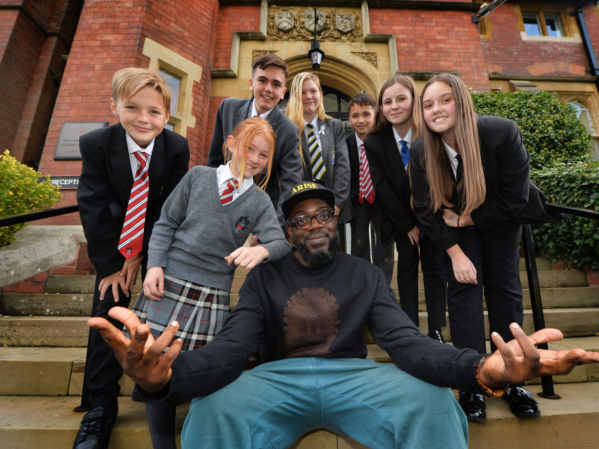 Young poets given performance tips by rapper Breis | Express & Star
