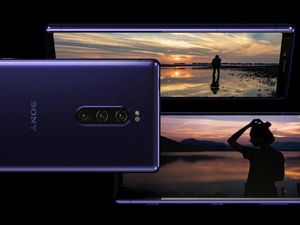 Supporting image for story: Sony announces smartphone for movie-lovers