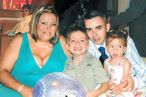Jodie with husband, Chris and children, Cole and Bradlea, before her slim
