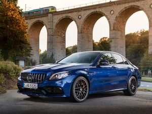 Supporting image for story: Refreshed Mercedes-AMG C63 now on sale