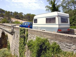 Supporting image for story: These are the best cars for towing a caravan