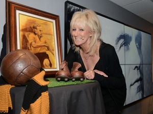 Supporting image for story: Tributes to singer and actress Vicky Wright after death aged 63