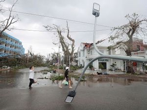Supporting image for story: Typhoon Yagi kills 14 in Vietnam as officials warn of heavy rain and flooding