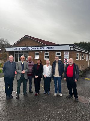 Leigh Ingham, M.P. for Stafford with committee members and the contractor Mick Nixon at the centre.