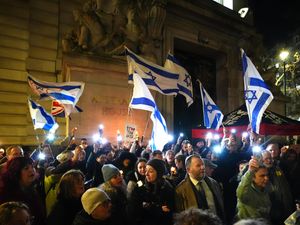 Supporting image for story: What we know so far about the Bondi Beach attack and the father and son gunmen