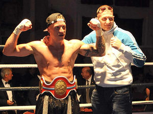 Supporting image for story: Walsall Town Hall boxers hit the airwaves