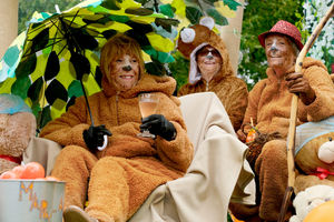 Ann Price, Kathryn Hulz and Susie Copland were bears on Howey WI’s Paddington in Peru float. Image by Andy Compton