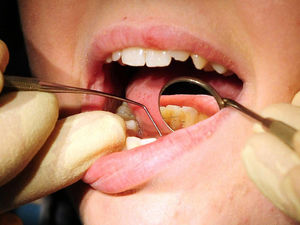 Supporting image for story: Figures reveal drop in dentist visits due to pandemic
