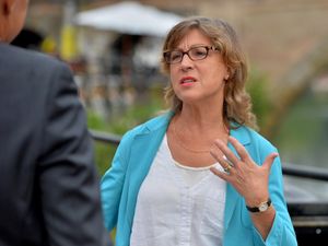 Supporting image for story: Government minister defends Environment Agency over relief road delays