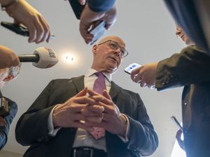 Supporting image for story: Swinney calls for legal referendum if SNP secures majority at Holyrood election