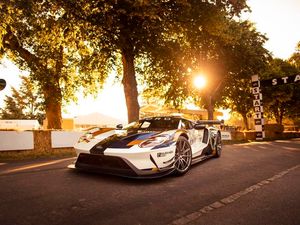 Supporting image for story: Ford reveals more hardcore, track-only version of GT supercar