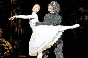 Supporting image for story: Review: Beauty and the Beast by Birmingham Royal Ballet