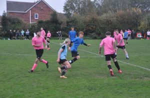 Players from Team Moon and Team Star