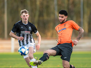 Supporting image for story: Darlaston hammer Wolverhampton Casuals to climb into play-off places