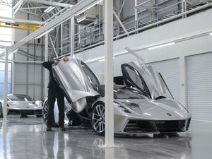 Supporting image for story: Lotus opens new factory for its all-electric Evija hypercar