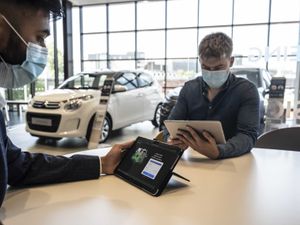 Supporting image for story: Citroen becomes first car manufacturer to introduce British Sign Language across its UK retail network