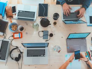 Supporting image for story: Survey suggests a fifth of businesses do not talk to staff about the future of the company 