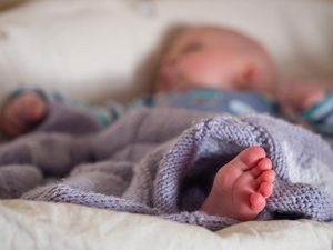 Supporting image for story: Postnatal depression linked to brain inflammation caused by stress