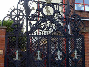 Supporting image for story: Historic gates returning to home city