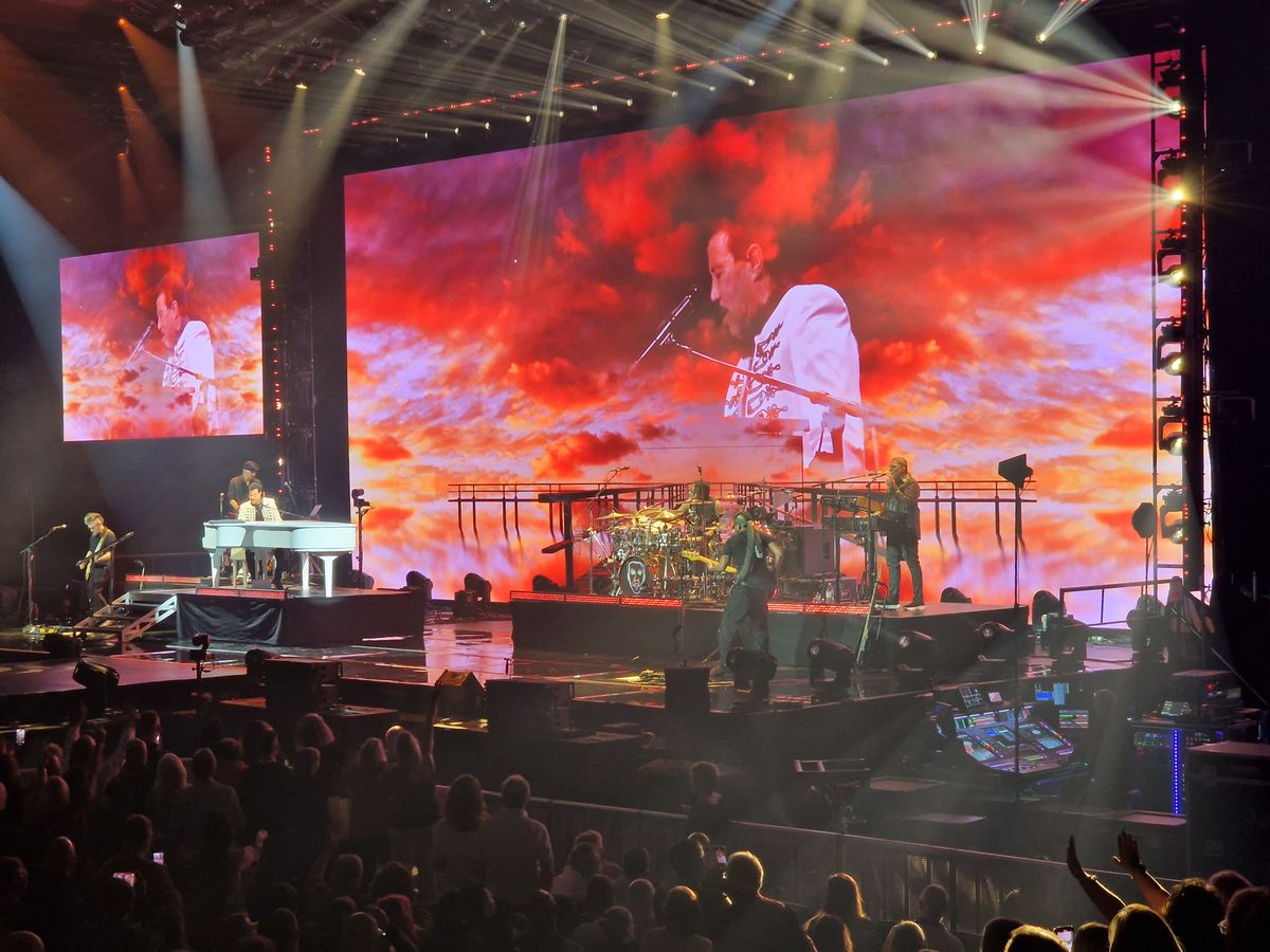 Lionel wows Birmingham crowd of all ages with timeless classics