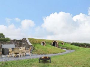 Supporting image for story: Quirky 'hobbit home' features in new glamping scheme approved by Shropshire planners