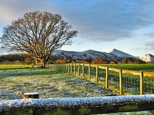 Supporting image for story: Shropshire sees snow - just days after the clocks went forward