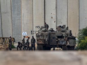 Supporting image for story: Netanyahu threatens to resume fighting in Gaza if hostages not freed by Saturday