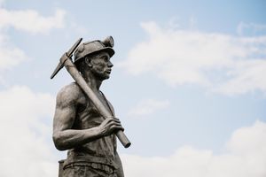 The statue marks the 50th anniversary of the closure of the pit near Ellesmere