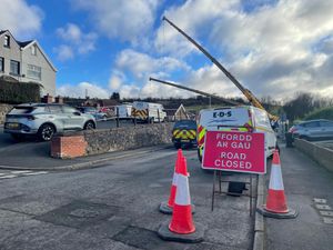 Supporting image for story: Residents forced from homes by sinkhole hope to return within week