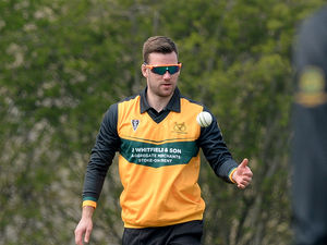 Supporting image for story: Staffs battling to avoid deficit after 18 wickets fall on day one