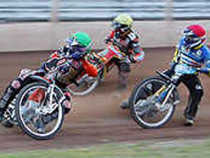 Supporting image for story: Another defeat for Wolves