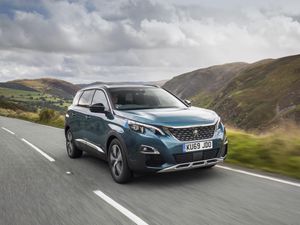 Supporting image for story: The best new SUVs for under £30,000