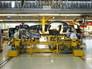 Supporting image for story: Rolls-Royce to be first British car maker to resume production