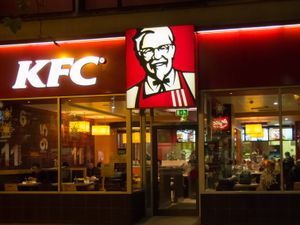 Supporting image for story: Tributes paid after world’s longest-serving KFC worker dies