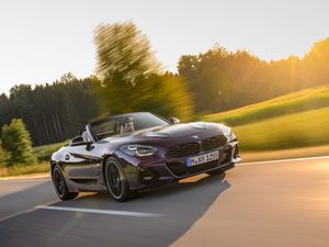 Supporting image for story: BMW updates Z4 with new details and more standard equipment