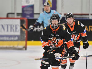 Supporting image for story: Telford Tigers wrap up their road trips with a superb win