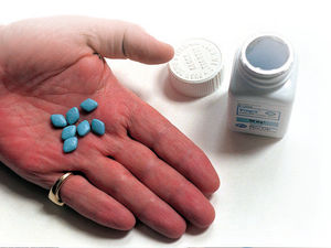 Supporting image for story: Viagra thief left with big court bill after stealing medication from pharmacy