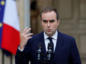 Supporting image for story: France’s Macron asks newly resigned Lecornu to try again to form a government