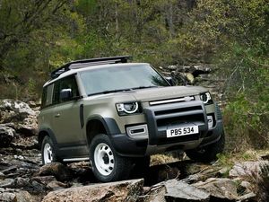 Supporting image for story: JLR car sales up nearly 70pc 