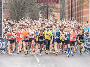 Stafford Half Marathon 2025 (photos by Ian Knight / Z70 Photography)