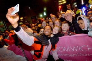 Selfie time! Members of Rak Su posed for pictures after their performance.